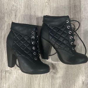 New Black Heel Lace-up Boots